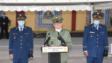 صورة شنقريحة ينصب قائدا جديدا لقوات الدفاع الجوي عن الإقليم
